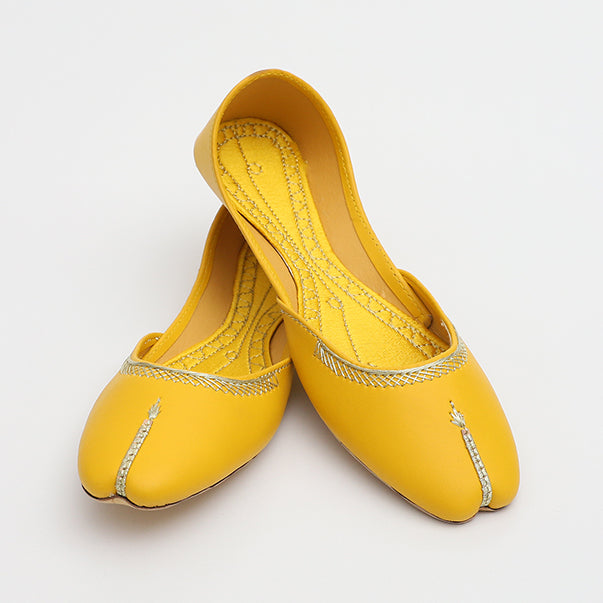 Classic Yellow Khussa