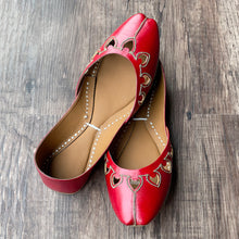 Load image into Gallery viewer, Royale Red Khussa