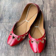 Load image into Gallery viewer, Royale Red Khussa