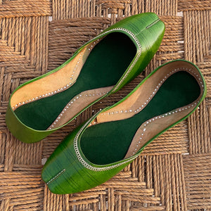 Basic Green Khussa