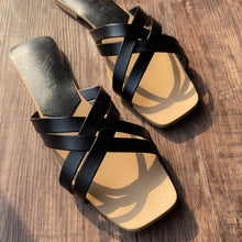 Load image into Gallery viewer, Black Strappy Flats
