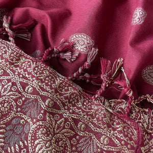 red shawl