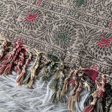Load image into Gallery viewer, shawl