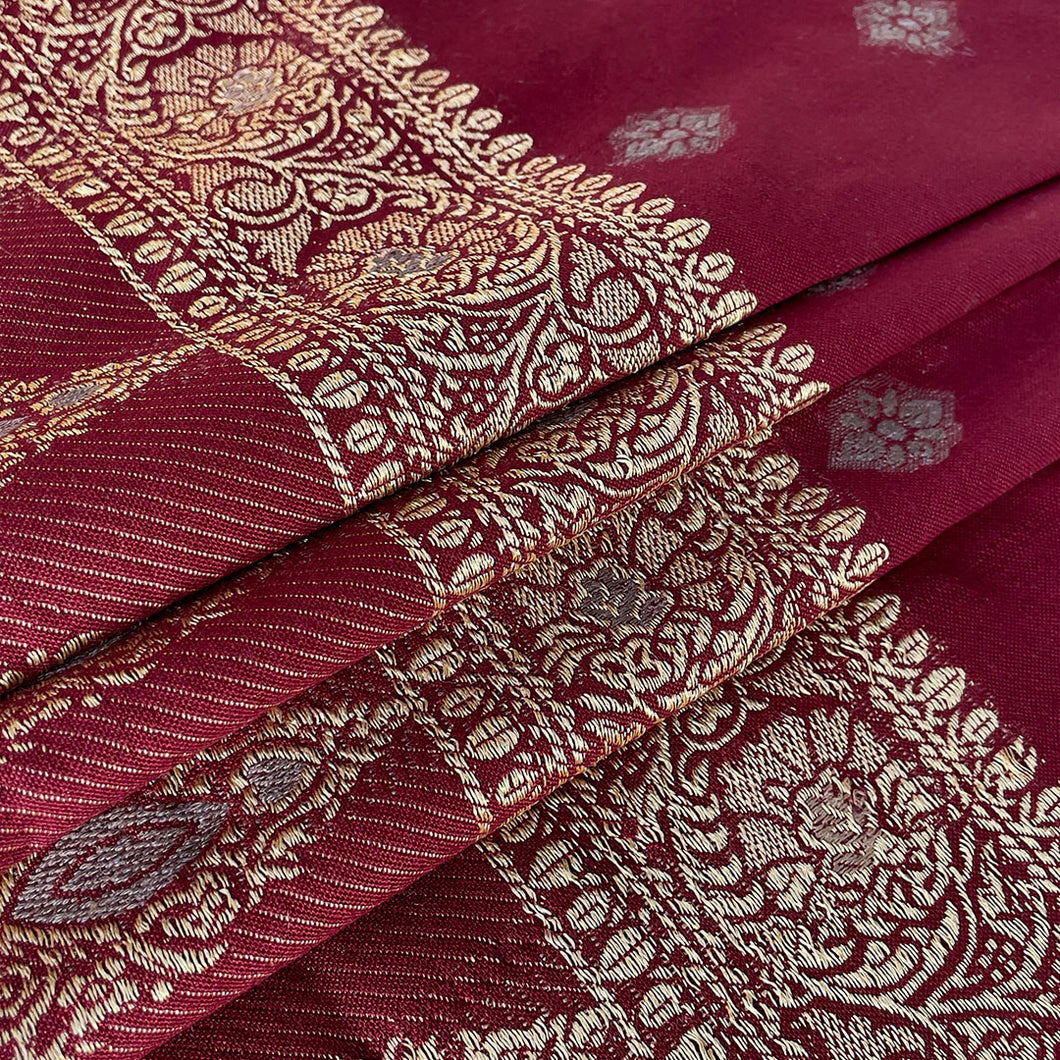 Maroon shawl