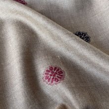 Load image into Gallery viewer, classic shawl