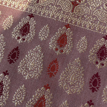 Load image into Gallery viewer, tilla shawl