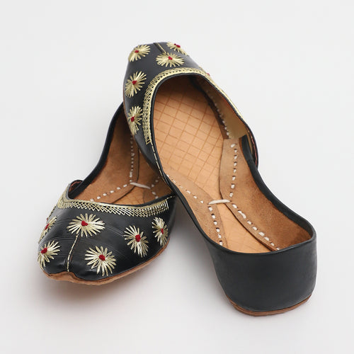 Classic Fancy Black Khussa
