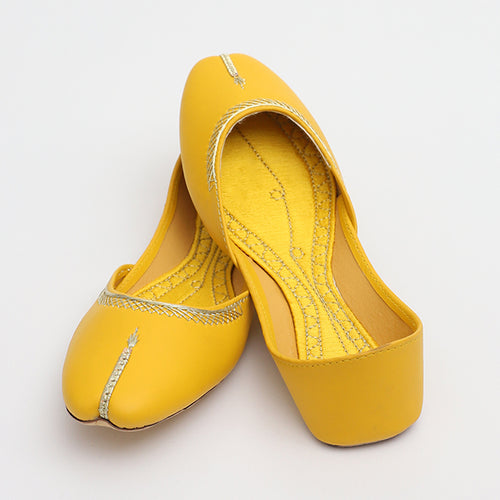 Classic Yellow Khussa