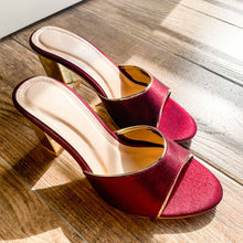 Load image into Gallery viewer, Classic Maroon &amp; Gold Heels