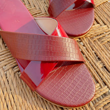 Load image into Gallery viewer, Maroon Comfy Flats