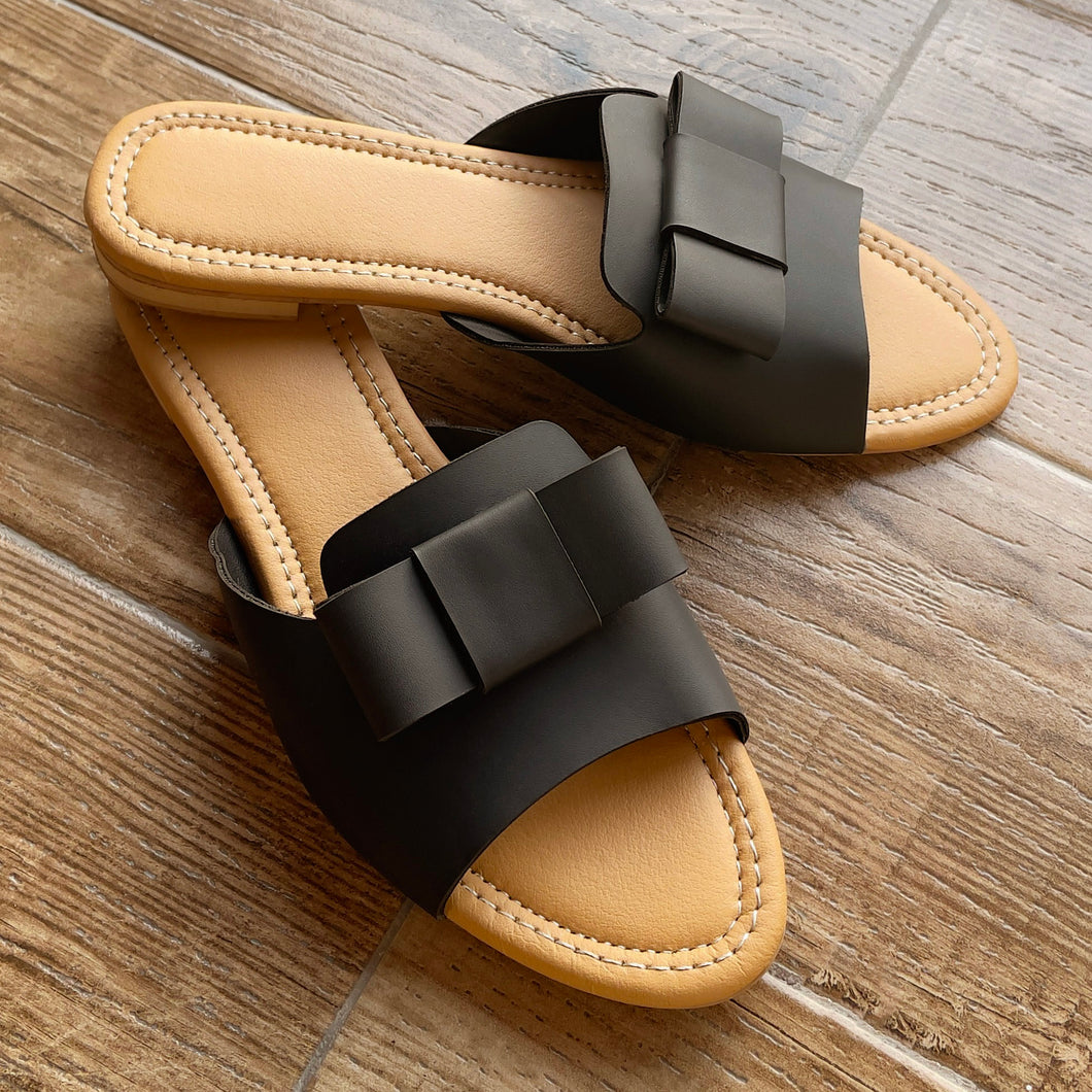 Black Comfort Flats
