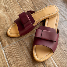 Load image into Gallery viewer, Maroon Comfort Flats