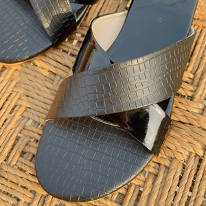 Black Comfy Flats