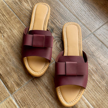 Load image into Gallery viewer, Maroon Comfort Flats